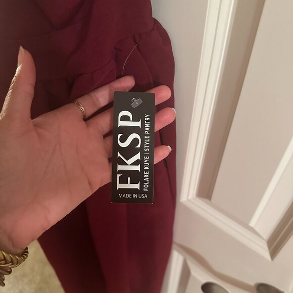 FKSP Elegant One-Shoulder Burgundy Dress - Picture 3 of 9